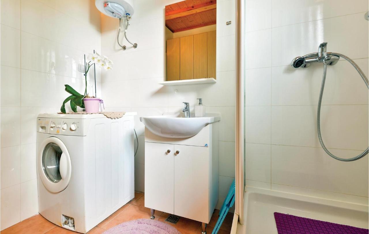 2 Bedroom Gorgeous Home In Trstenik Puscanski Bagian luar foto